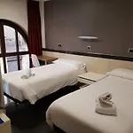 Levante Πανσιόν 2*