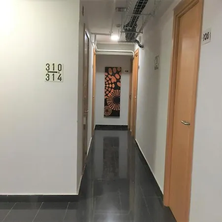 Pensión Levante 2*
